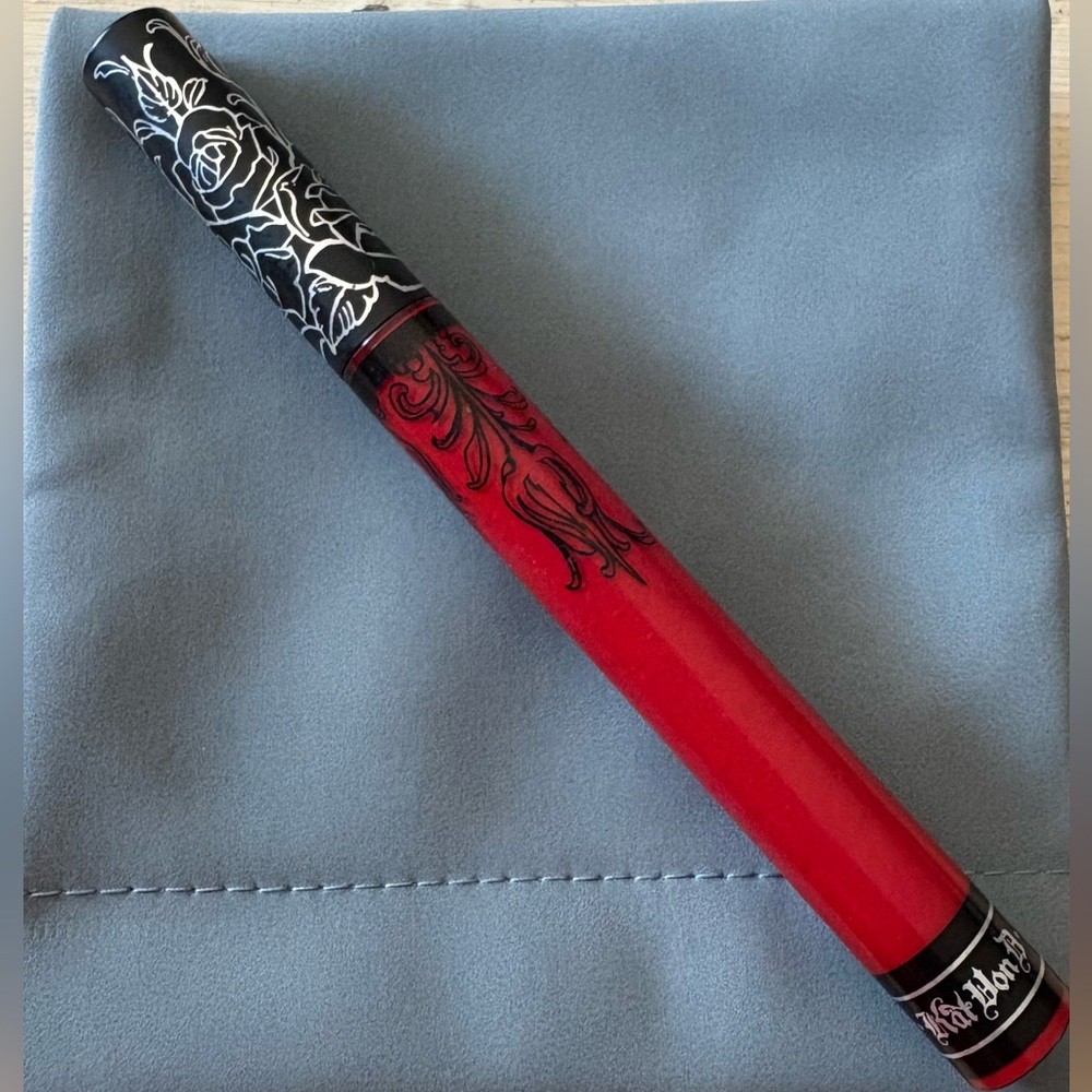 Kat Von D Everlasting Liquid Lipstick in Santa Sangre